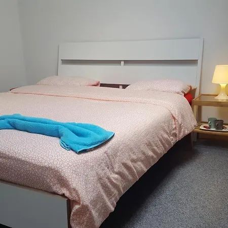 Du Moulin לינה וארוחת בוקר